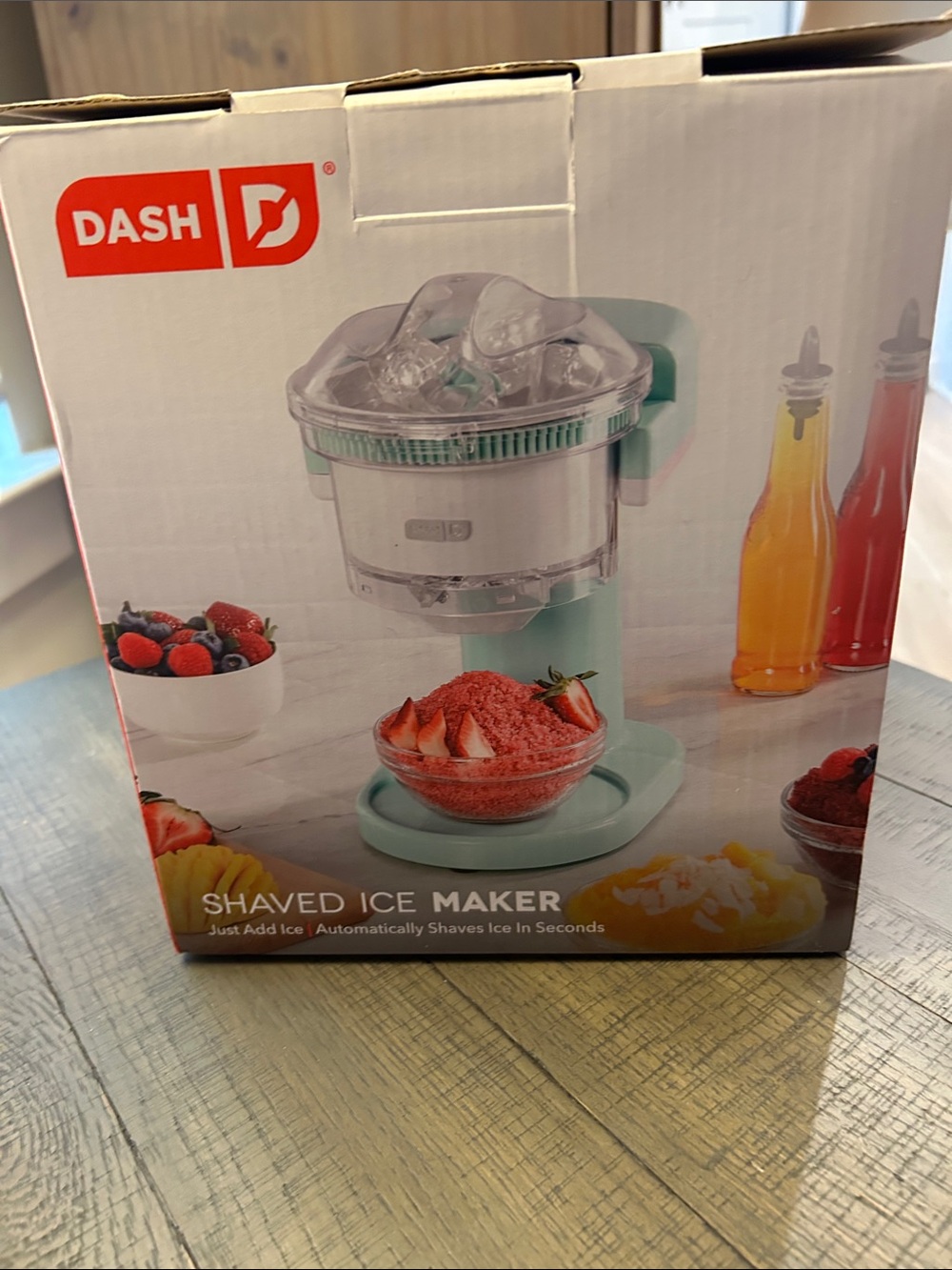 Dash Shaved Ice Maker in Mint Green and Clear - Picture 3 of 5